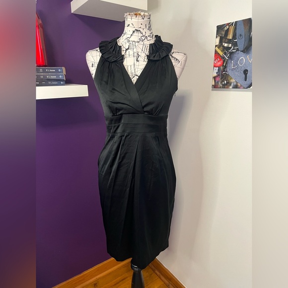 Donna Ricco Dresses & Skirts - Donna Ricco Petite Sleeveless Little Black Dress